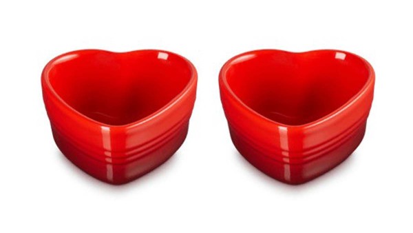 Le Creuset Steinzeug 79082300600000 2er-Set Herzförmchen 11cm 0,3L - Kirschrot
