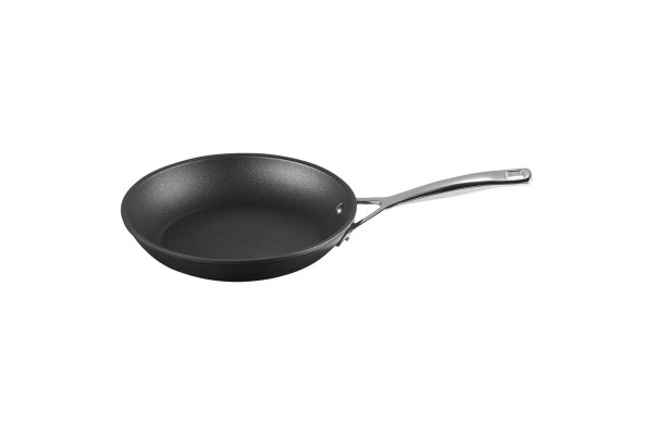 Le Creuset Aluminium - Antihaft 51112220010002 Pfanne Flach 22cm