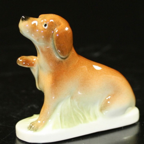 Aelteste Volkstedter Porzellanmanufaktur Tierfiguren Hund L7cm x B3cm H6cm