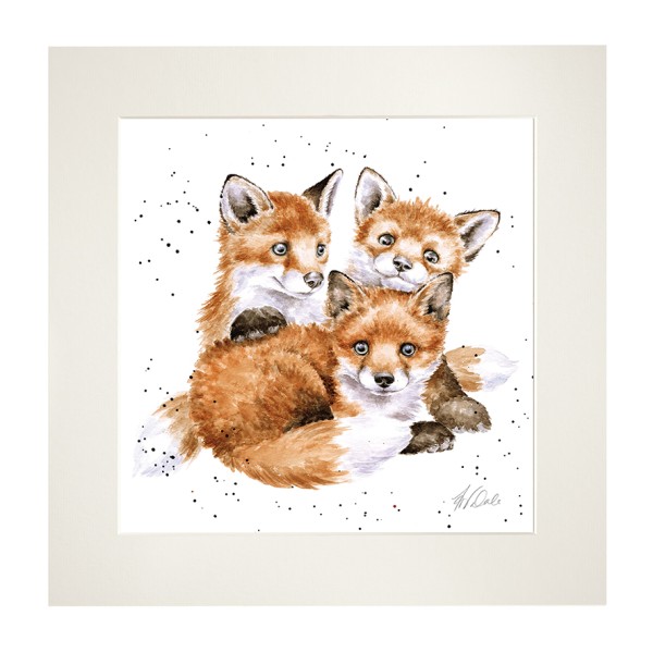 Wrendale Mounted Prints MP234 "Snug as a Cub" - Babyfüchse